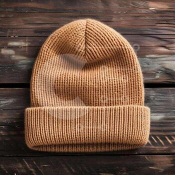 Intra Συλλεκτικό Ξύλινο Παζλ Plywood 4mm - Καφέ Πλεκτό Beanie σε Ξύλινη Επιφάνεια Σε Ξύλινο Κουτί - Διαστάσεις Puzzle: 10x10 cm – 25 κομμάτια - Image 1