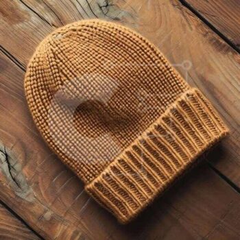 Intra Συλλεκτικό Ξύλινο Παζλ Plywood  4mm - Πλεκτό καπέλο Beanie σε Ξύλινη Επιφάνεια Σε Ξύλινο Κουτί - Διαστάσεις Puzzle: 10x10 cm – 25 κομμάτια - Image 1