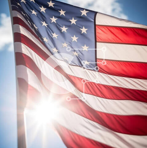 Intra Συλλεκτικό Ξύλινο Παζλ Plywood  4mm - Αμερικανική σημαία που κυματίζει στον άνεμο ενάντια στον γαλάζιο ουρανό και τον ήλιο Σε Ξύλινο Κουτί - Διαστάσεις: 10x10 cm – 25 κομμάτια - Image 1