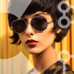 Intra Συλλεκτικό Ξύλινο Παζλ Plywood  4mm - Μοντέρνα γυναίκα που φοράει γυαλιά ηλίου και ποζάρει Σε Ξύλινο Κουτί - Διαστάσεις Puzzle: 10x10 cm – 25 κομμάτια