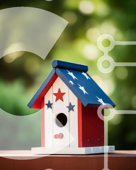 Intra Συλλεκτικό Ξύλινο Παζλ Plywood  4mm - Κόκκινο, λευκό και μπλε Birdhouse με αστέρια στη στέγη Σε Ξύλινο Κουτί - Διαστάσεις: 10x10 cm – 25 κομμάτια