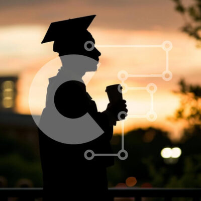 Intra Συλλεκτικό Ξύλινο Παζλ Plywood  4mm - Πτυχιούχος σιλουέτα στο ηλιοβασίλεμα Σε Ξύλινο Κουτί - Διαστάσεις Puzzle: 10x10 cm – 25 κομμάτια - Image 1