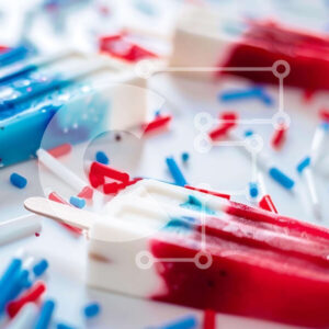 Intra Συλλεκτικό Ξύλινο Παζλ Plywood  4mm - Πατριωτικά Popsicles για τον εορτασμό της Ημέρας της Ανεξαρτησίας Σε Ξύλινο Κουτί - Διαστάσεις Puzzle: 10x10 cm – 25 κομμάτια