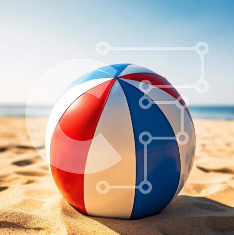 Intra Συλλεκτικό Ξύλινο Παζλ Plywood 4mm - Πολύχρωμη μπάλα παραλίας στην άμμο κοντά στον ωκεανό Σε Ξύλινο Κουτί - Διαστάσεις Puzzle: 10x10 cm – 25 κομμάτια - Image 1