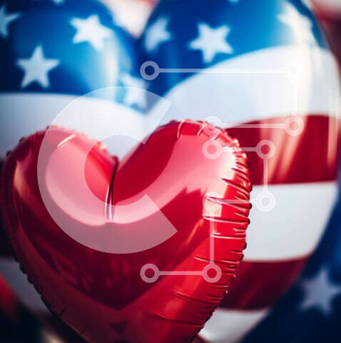 Intra Συλλεκτικό Ξύλινο Παζλ Plywood 4mm - Κόκκινα μπαλόνια - σχήματα καρδιάς και αμερικανικής σημαίας Σε Ξύλινο Κουτί - Διαστάσεις Puzzle: 10x10 cm – 25 κομμάτια - Image 1