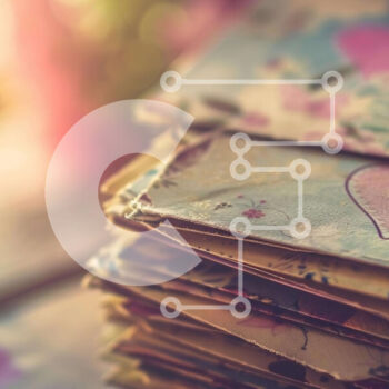 Intra Συλλεκτικό Ξύλινο Παζλ Plywood  4mm - Ρομαντικοί χάρτινοι φάκελοι με καρδιές και φλοράλ σχέδια Σε Ξύλινο Κουτί - Διαστάσεις Puzzle: 10x10 cm – 25 κομμάτια - Image 1