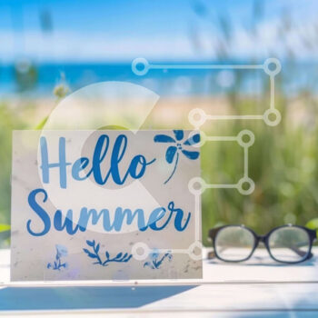 Intra Συλλεκτικό Ξύλινο Παζλ Plywood  4mm - Hello Summer Sign και γυαλιά ηλίου στην παραλία Σε Ξύλινο Κουτί - Διαστάσεις Puzzle: 10x10 cm – 25 κομμάτια - Image 1