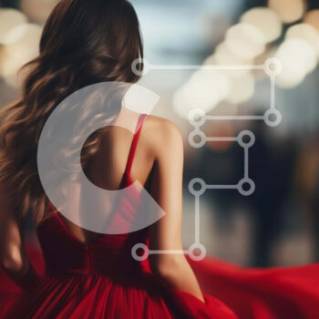 Intra Συλλεκτικό Ξύλινο Παζλ Plywood  4mm - Γυναίκα με κομψό κόκκινο φόρεμα που περπατά στο δρόμο Σε Ξύλινο Κουτί - Διαστάσεις Puzzle: 10x10 cm – 25 κομμάτια - Image 1