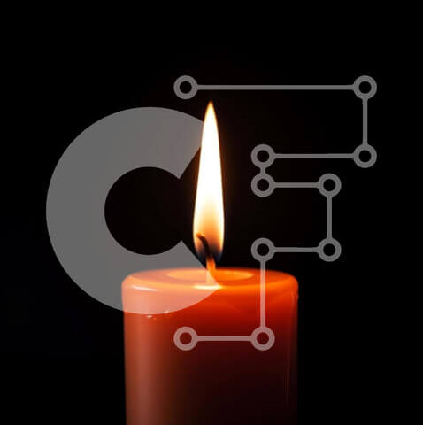 Intra Συλλεκτικό Ξύλινο Παζλ Plywood 4mm - Μονό πορτοκαλί κερί στο σκοτάδι Σε Ξύλινο Κουτί - Διαστάσεις Puzzle: 10x10 cm – 25 κομμάτια - Image 1