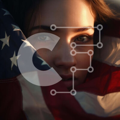 Intra Συλλεκτικό Ξύλινο Παζλ Plywood  4mm - Πατριωτική γυναίκα τυλιγμένη με αμερικανική σημαία Σε Ξύλινο Κουτί - Διαστάσεις Puzzle: 10x10 cm – 25 κομμάτια - Image 1