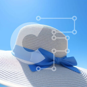 Intra Συλλεκτικό Ξύλινο Παζλ Plywood  4mm - Κομψό λευκό και μπλε καπέλο ηλίου στον ωκεανό Σε Ξύλινο Κουτί - Διαστάσεις Puzzle: 10x10 cm – 25 κομμάτια - Image 1