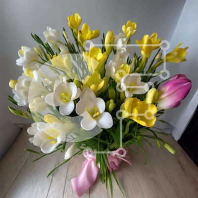 Intra Συλλεκτικό Ξύλινο Παζλ Plywood 4mm - Πολύχρωμο μπουκέτο λουλουδιών σε ξύλινο τραπέζι Σε Ξύλινο Κουτί - Διαστάσεις: 10x10 cm – 25 κομμάτια - Image 1