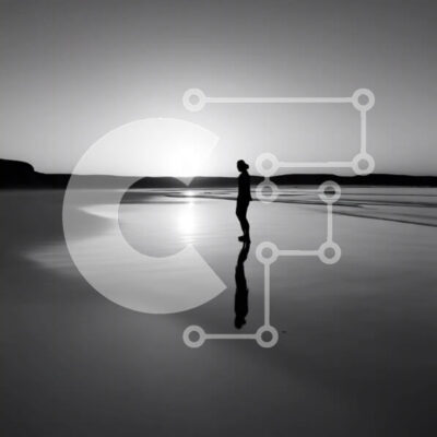 Intra Συλλεκτικό Ξύλινο Παζλ Plywood  4mm - Άτομο που στέκεται στο νερό στην παραλία κατά τη διάρκεια του ηλιοβασιλέματος Σε Ξύλινο Κουτί - Διαστάσεις: 10x10 cm – 25 κομμάτια - Image 1