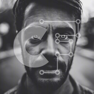 Intra Συλλεκτικό Ξύλινο Παζλ Plywood  4mm - Άνδρας με ορθάνοιχτα μάτια και γένια σε ασπρόμαυρη εικόνα Σε Ξύλινο Κουτί - Διαστάσεις Puzzle: 10x10 cm – 25 κομμάτια - Image 1