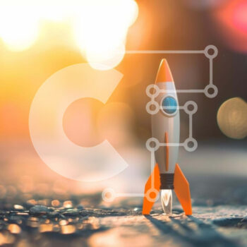 Intra Συλλεκτικό Ξύλινο Παζλ Plywood  4mm - Μικρός πορτοκαλί και άσπρος πύραυλος στο δρόμο Σε Ξύλινο Κουτί - Διαστάσεις Puzzle: 10x10 cm – 25 κομμάτια - Image 1