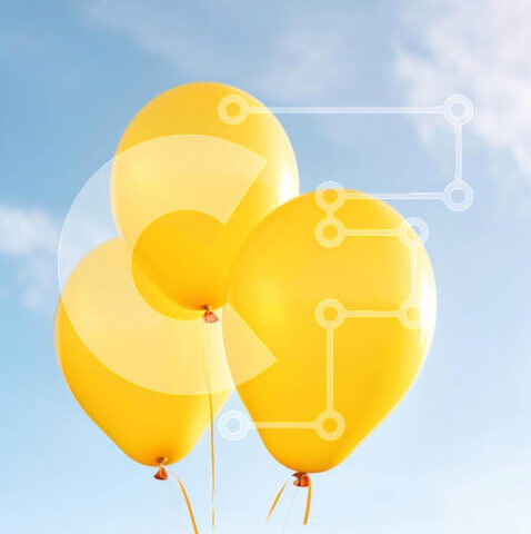 Intra Συλλεκτικό Ξύλινο Παζλ Plywood  4mm - Τρία κίτρινα μπαλόνια που επιπλέουν στον αέρα Σε Ξύλινο Κουτί - Διαστάσεις Puzzle: 10x10 cm – 25 κομμάτια - Image 1