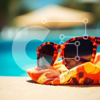 Intra Συλλεκτικό Ξύλινο Παζλ Plywood  4mm - Γυαλιά ηλίου σε πορτοκαλί πετσέτα κοντά στην πισίνα Σε Ξύλινο Κουτί - Διαστάσεις Puzzle: 10x10 cm – 25 κομμάτια - Image 1