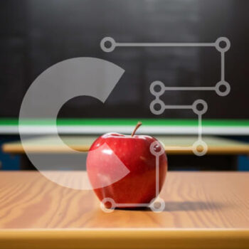 Intra Συλλεκτικό Ξύλινο Παζλ Plywood  4mm - Κόκκινο μήλο στο ξύλινο γραφείο στην τάξη με τους μαθητές Σε Ξύλινο Κουτί - Διαστάσεις Puzzle: 10x10 cm – 25 κομμάτια - Image 1