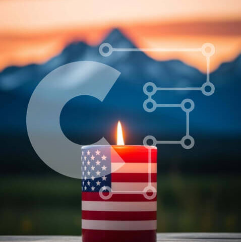 Intra Συλλεκτικό Ξύλινο Παζλ Plywood 4mm - Πατριωτικό κερί με τη σημαία των Ηνωμένων Πολιτειών, τα βουνά και το ηλιοβασίλεμα Σε Ξύλινο Κουτί - Διαστάσεις: 10x10 cm – 25 κομμάτια - Image 1