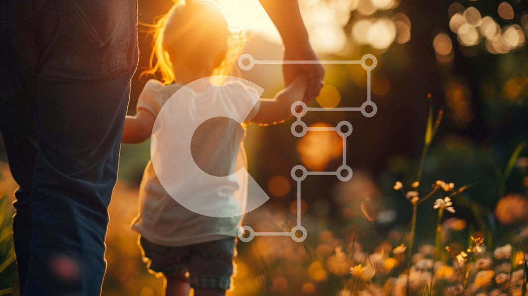 Intra Συλλεκτικό Ξύλινο Παζλ Plywood  4mm - Πατέρας και κόρη περπατούν στο ηλιοβασίλεμα Σε Ξύλινο Κουτί - Διαστάσεις Puzzle: 10x10 cm – 25 κομμάτια