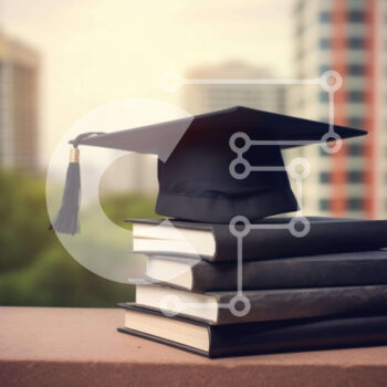 Intra Συλλεκτικό Ξύλινο Παζλ Plywood  4mm - Αποφοίτηση Cap on Books with City Skyline Σε Ξύλινο Κουτί - Διαστάσεις Puzzle: 10x10 cm – 25 κομμάτια - Image 1