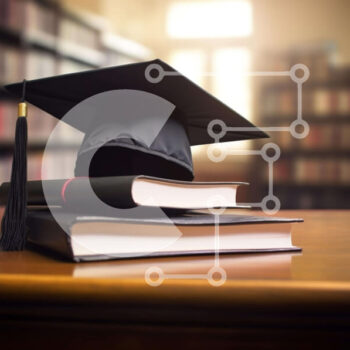 Intra Συλλεκτικό Ξύλινο Παζλ Plywood  4mm - Κούπα αποφοίτησης στα βιβλία Σε Ξύλινο Κουτί - Διαστάσεις Puzzle: 10x10 cm – 25 κομμάτια - Image 1