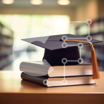 Intra Συλλεκτικό Ξύλινο Παζλ Plywood  4mm - Καπάκι αποφοίτησης και βιβλία Σε Ξύλινο Κουτί - Διαστάσεις Puzzle: 10x10 cm – 25 κομμάτια - Image 1