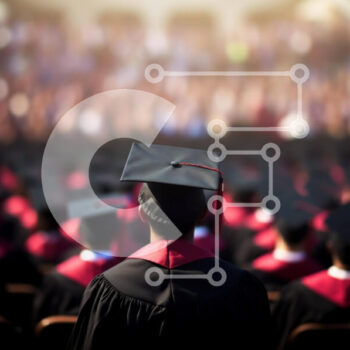 Intra Συλλεκτικό Ξύλινο Παζλ Plywood  4mm - Εορτασμός Αποφοίτησης στο Αμφιθέατρο Σε Ξύλινο Κουτί - Διαστάσεις Puzzle: 10x10 cm – 25 κομμάτια - Image 1