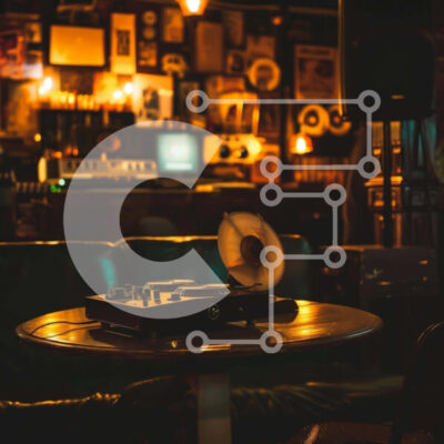 Intra Συλλεκτικό Ξύλινο Παζλ Plywood  4mm - Vintage δωμάτιο με παλιομοδίτικο πικάπ Σε Ξύλινο Κουτί - Διαστάσεις Puzzle: 10x10 cm – 25 κομμάτια - Image 1