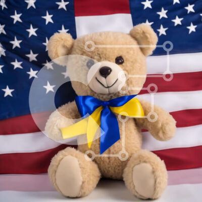 Intra Συλλεκτικό Ξύλινο Παζλ Plywood  4mm - Αρκουδάκι μπροστά από την αμερικανική σημαία Σε Ξύλινο Κουτί - Διαστάσεις Puzzle: 10x10 cm – 25 κομμάτια - Image 1