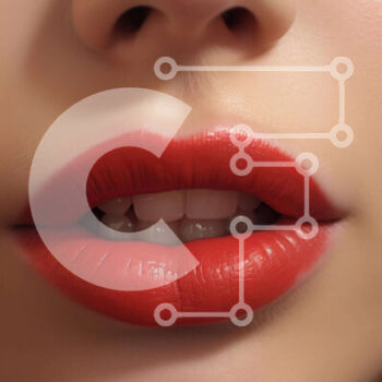 Intra Συλλεκτικό Ξύλινο Παζλ Plywood  4mm - Γκρο πλαν εικόνα γυναίκας με κόκκινο κραγιόν Σε Ξύλινο Κουτί - Διαστάσεις Puzzle: 10x10 cm – 25 κομμάτια - Image 1