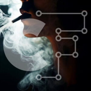 Intra Συλλεκτικό Ξύλινο Παζλ Plywood  4mm - Γυναίκα που καπνίζει σε αμυδρά φωτισμένο περιβάλλον Σε Ξύλινο Κουτί - Διαστάσεις Puzzle: 10x10 cm – 25 κομμάτια