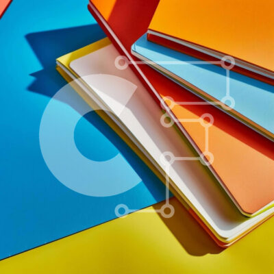 Intra Συλλεκτικό Ξύλινο Παζλ Plywood  4mm - Πολύχρωμη στοίβα σημειωματάρια Σε Ξύλινο Κουτί - Διαστάσεις Puzzle: 10x10 cm – 25 κομμάτια - Image 1