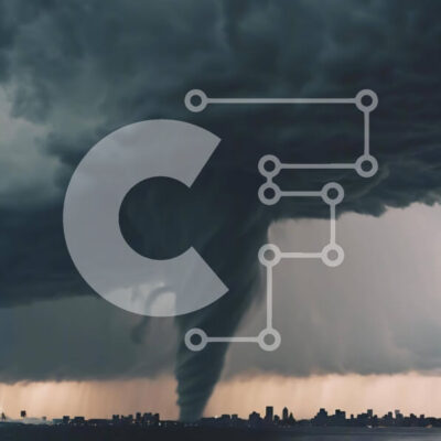 Intra Συλλεκτικό Ξύλινο Παζλ Plywood  4mm - Μεγάλος ανεμοστρόβιλος πάνω από την πόλη και τη γύρω περιοχή Σε Ξύλινο Κουτί - Διαστάσεις Puzzle: 10x10 cm – 25 κομμάτια - Image 1