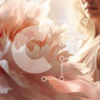 Intra Συλλεκτικό Ξύλινο Παζλ Plywood  4mm - Γυναίκα που κρατά το τεράστιο ροζ λουλούδι Σε Ξύλινο Κουτί - Διαστάσεις Puzzle: 10x10 cm – 25 κομμάτια - Image 1