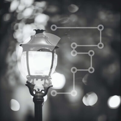 Intra Συλλεκτικό Ξύλινο Παζλ Plywood 4mm - Παλιομοδίτικο φως του δρόμου σε μαύρο και άσπρο Σε Ξύλινο Κουτί - Διαστάσεις Puzzle: 10x10 cm – 25 κομμάτια - Image 1