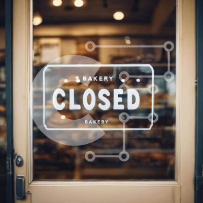 Intra Συλλεκτικό Ξύλινο Παζλ Plywood  4mm - Αρτοποιείο κλειστή πινακίδα στη γυάλινη πόρτα Σε Ξύλινο Κουτί - Διαστάσεις Puzzle: 10x10 cm – 25 κομμάτια - Image 1