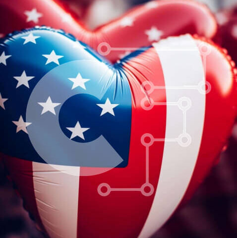 Intra Συλλεκτικό Ξύλινο Παζλ Plywood 4mm - Μπαλόνια σε σχήμα καρδιάς αμερικανικής σημαίας Σε Ξύλινο Κουτί - Διαστάσεις: 10x10 cm – 25 κομμάτια - Image 1