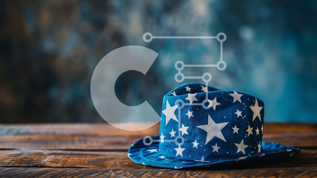 Intra Συλλεκτικό Ξύλινο Παζλ Plywood  4mm - Πατριωτικό μπλε και άσπρο καπέλο σε ξύλινο τραπέζι Σε Ξύλινο Κουτί - Διαστάσεις Puzzle: 10x10 cm – 25 κομμάτια