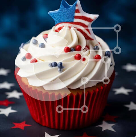 Intra Συλλεκτικό Ξύλινο Παζλ Plywood  4mm - Πατριωτικό Cupcake για τον εορτασμό της 4ης Ιουλίου Σε Ξύλινο Κουτί - Διαστάσεις: 10x10 cm – 25 κομμάτια - Image 1