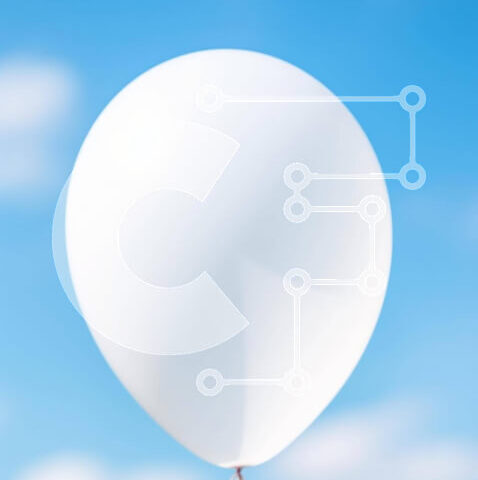 Intra Συλλεκτικό Ξύλινο Παζλ Plywood 4mm - Λευκό μπαλόνι που επιπλέει στον μπλε ουρανό Σε Ξύλινο Κουτί - Διαστάσεις Puzzle: 10x10 cm – 25 κομμάτια - Image 1