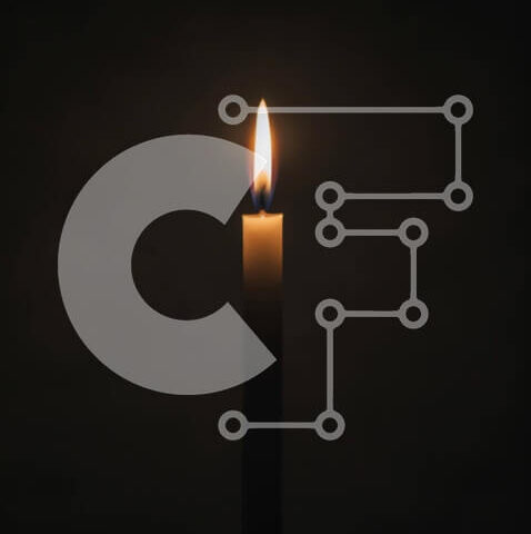 Intra Συλλεκτικό Ξύλινο Παζλ Plywood  4mm - Αναμμένο κερί σε σκοτεινό περιβάλλον Σε Ξύλινο Κουτί - Διαστάσεις Puzzle: 10x10 cm – 25 κομμάτια - Image 1