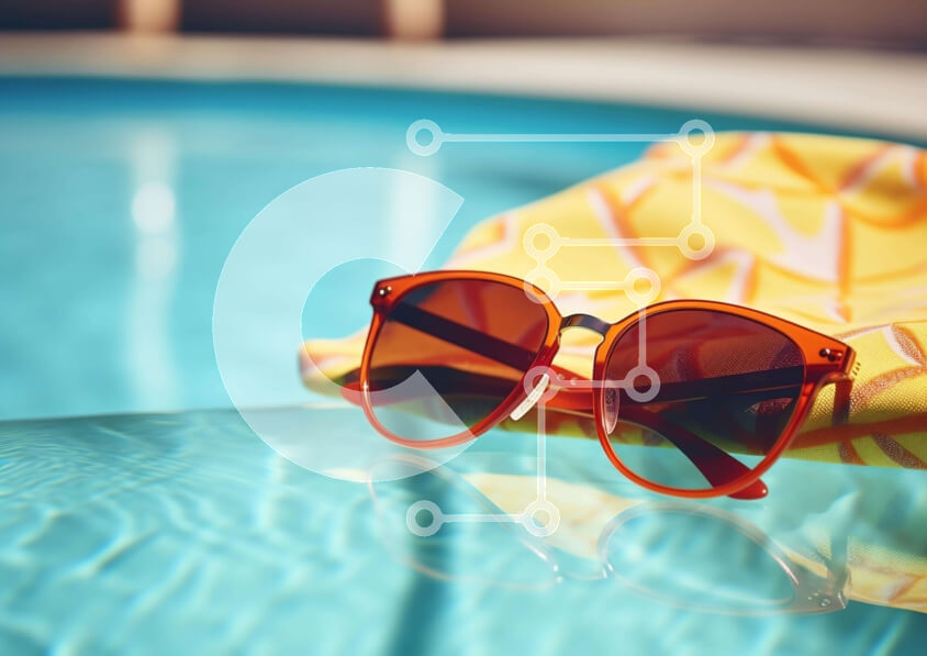 Intra Συλλεκτικό Ξύλινο Παζλ Plywood  4mm - Κομψά γυαλιά ηλίου σε πορτοκαλί πετσέτα δίπλα στην πισίνα Σε Ξύλινο Κουτί - Διαστάσεις Puzzle: 10x10 cm – 25 κομμάτια