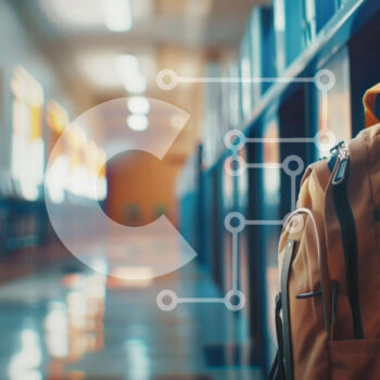 Intra Συλλεκτικό Ξύλινο Παζλ Plywood  4mm - Σακίδιο πλάτης στο σχολικό διάδρομο Σε Ξύλινο Κουτί - Διαστάσεις Puzzle: 10x10 cm – 25 κομμάτια - Image 1