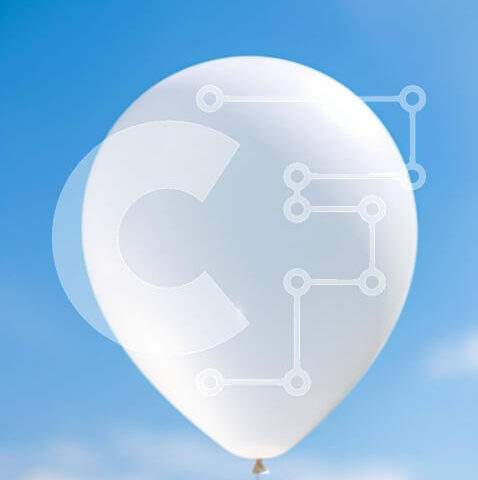 Intra Συλλεκτικό Ξύλινο Παζλ Plywood 4mm - Λευκό μπαλόνι που επιπλέει στον ουρανό Σε Ξύλινο Κουτί - Διαστάσεις Puzzle: 10x10 cm – 25 κομμάτια - Image 1