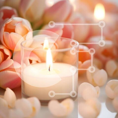 Intra Συλλεκτικό Ξύλινο Παζλ Plywood  4mm - Ρύθμιση τραπεζιού με αναμμένο κερί και ροζ τουλίπες Σε Ξύλινο Κουτί - Διαστάσεις: 10x10 cm – 25 κομμάτια - Image 1