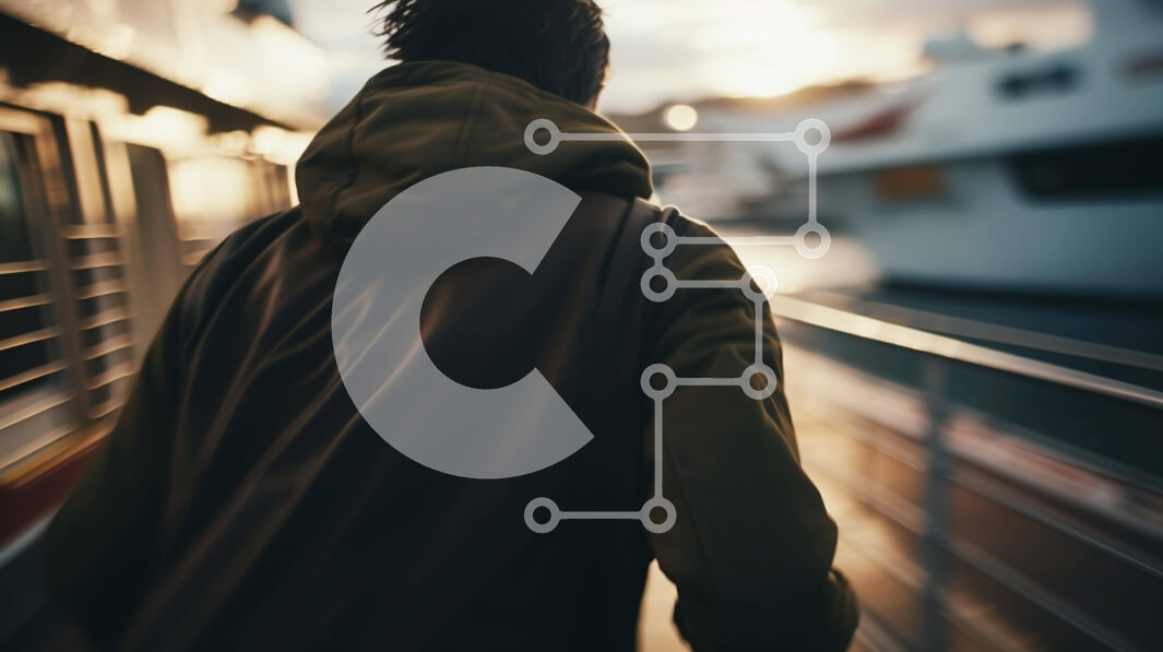 Intra Συλλεκτικό Ξύλινο Παζλ Plywood  4mm - Άτομο που περπατά κατά μήκος του υπαίθριου διαδρόμου Σε Ξύλινο Κουτί - Διαστάσεις Puzzle: 10x10 cm – 25 κομμάτια