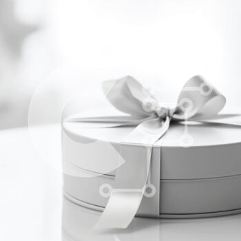 Intra Συλλεκτικό Ξύλινο Παζλ Plywood  4mm - Λευκό κουτί δώρου με κομψή κορδέλα στο τραπέζι Σε Ξύλινο Κουτί - Διαστάσεις Puzzle: 10x10 cm – 25 κομμάτια - Image 1