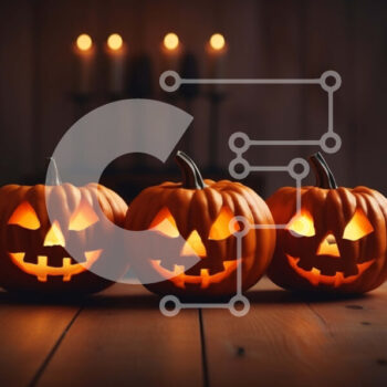 Intra Συλλεκτικό Ξύλινο Παζλ Plywood  4mm - Σκαλισμένες κολοκύθες σε ένα ξύλινο τραπέζι με το φως των κεριών Σε Ξύλινο Κουτί - Διαστάσεις Puzzle: 10x10 cm – 25 κομμάτια - Image 1