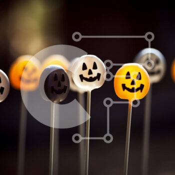 Intra Συλλεκτικό Ξύλινο Παζλ Plywood  4mm - Γλειφιτζούρια με θέμα το Halloween σε διάφορα χρώματα και σχήματα Σε Ξύλινο Κουτί - Διαστάσεις Puzzle: 10x10 cm – 25 κομμάτια - Image 1